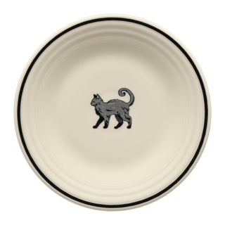 This cream-colored ceramic bowl with a black rim and cat illustration adds vintage charm to your table and pairs perfectly with the Fiesta Halloween Icon Black Cat Classic Rim 9 Inch Luncheon Plate.